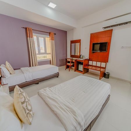 Zaki Hotel Apartment Sur Luaran gambar