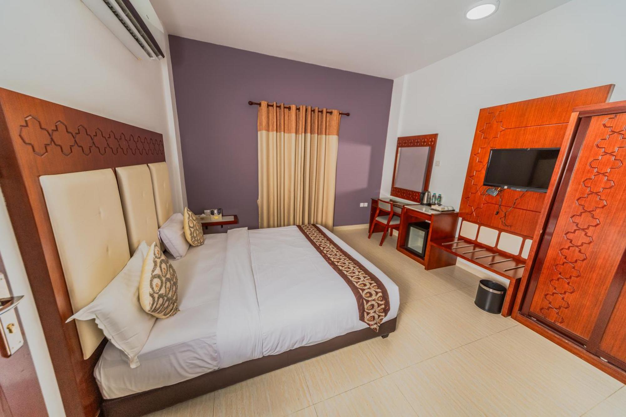 Zaki Hotel Apartment Sur Luaran gambar