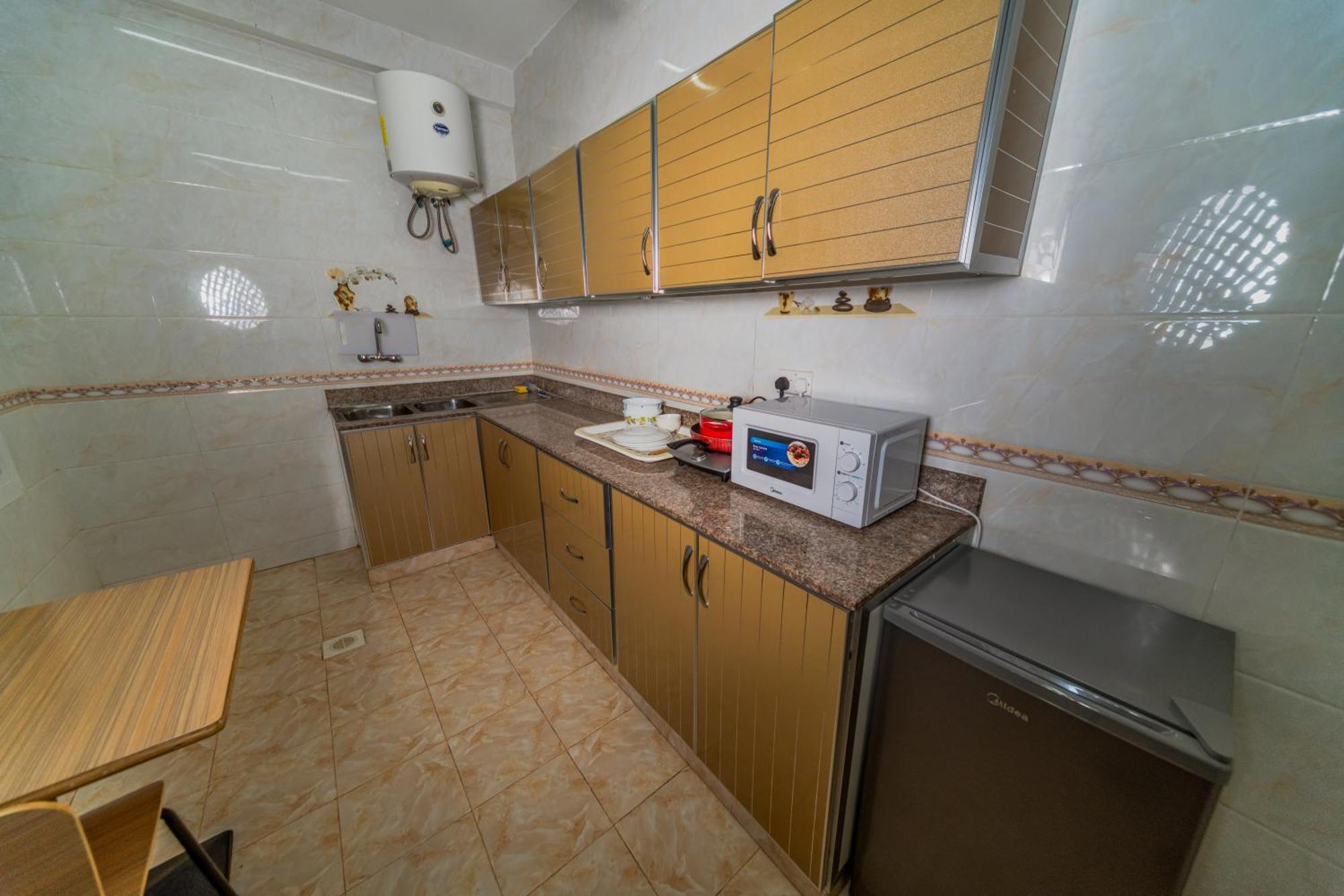 Zaki Hotel Apartment Sur Luaran gambar