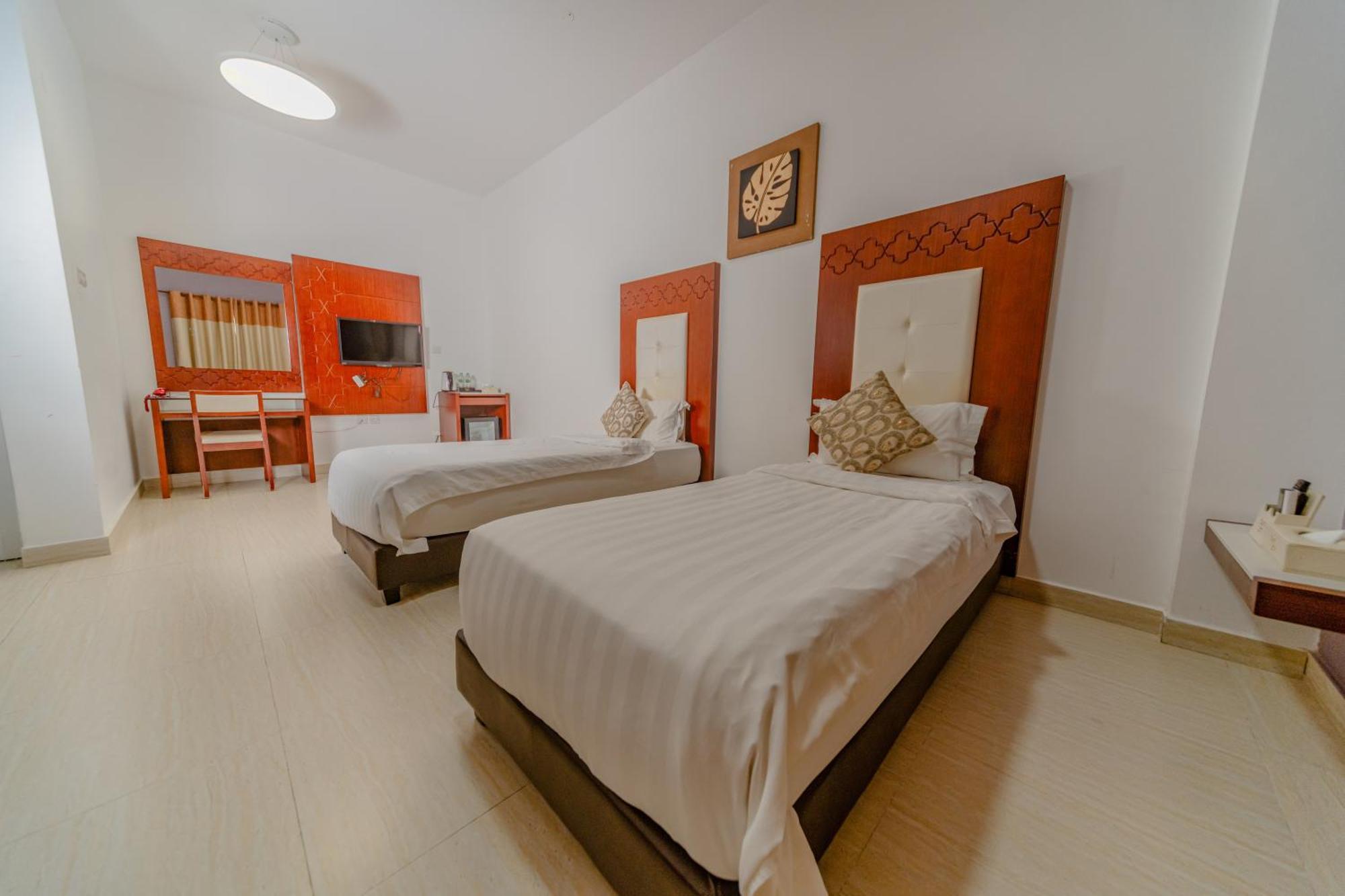 Zaki Hotel Apartment Sur Luaran gambar